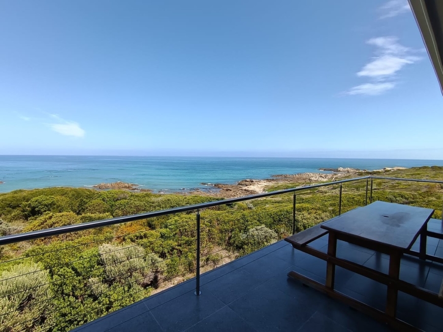 5 Bedroom Property for Sale in Kleinbaai Western Cape